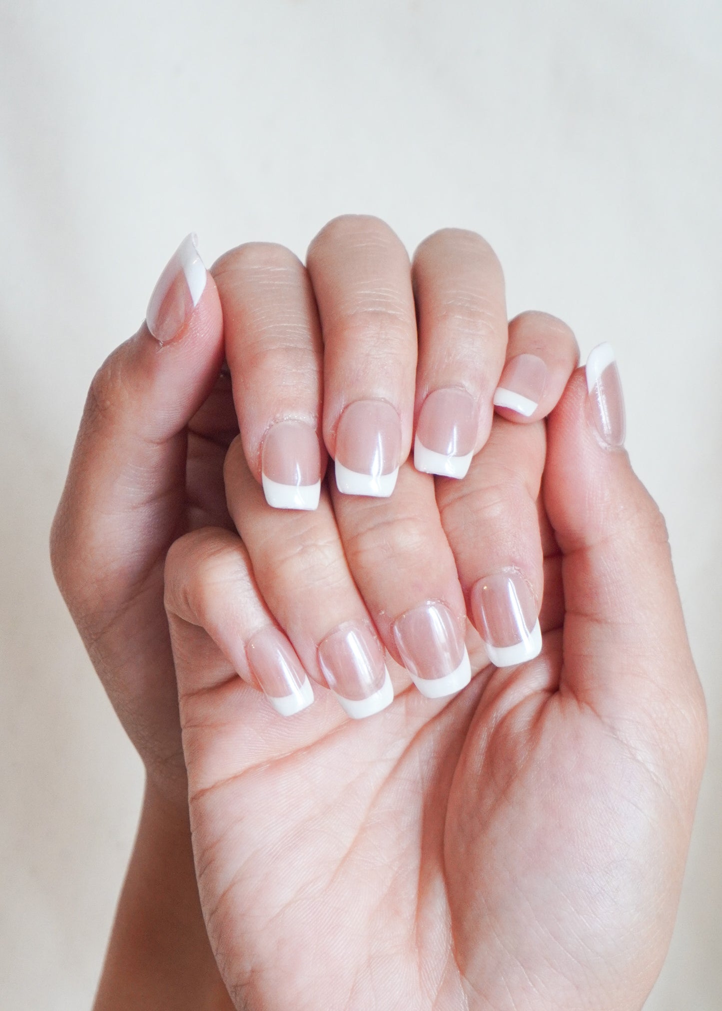 Minimal Touch French Tip