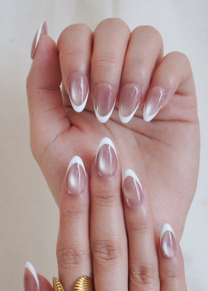 Cat-Eye French